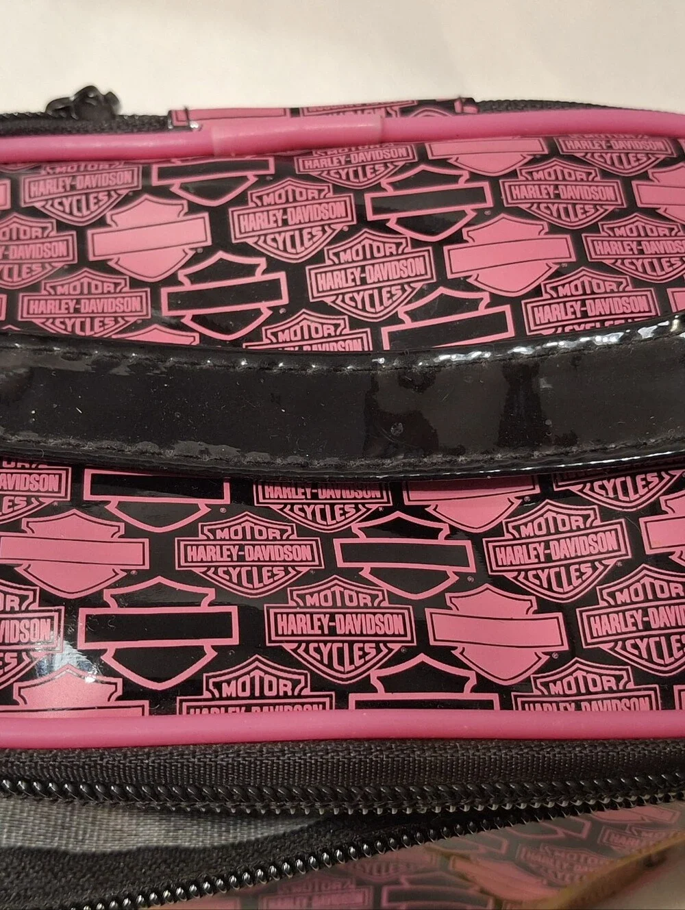 NWOT Women's Harley-Davidson Pink and Black Logo Cosmetic Case
